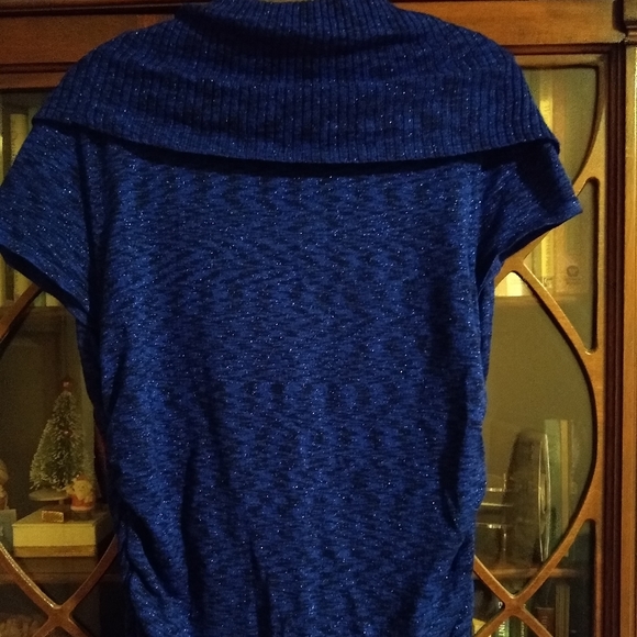 Apt. 9 sweater top with metallic size S - Picture 4 of 8